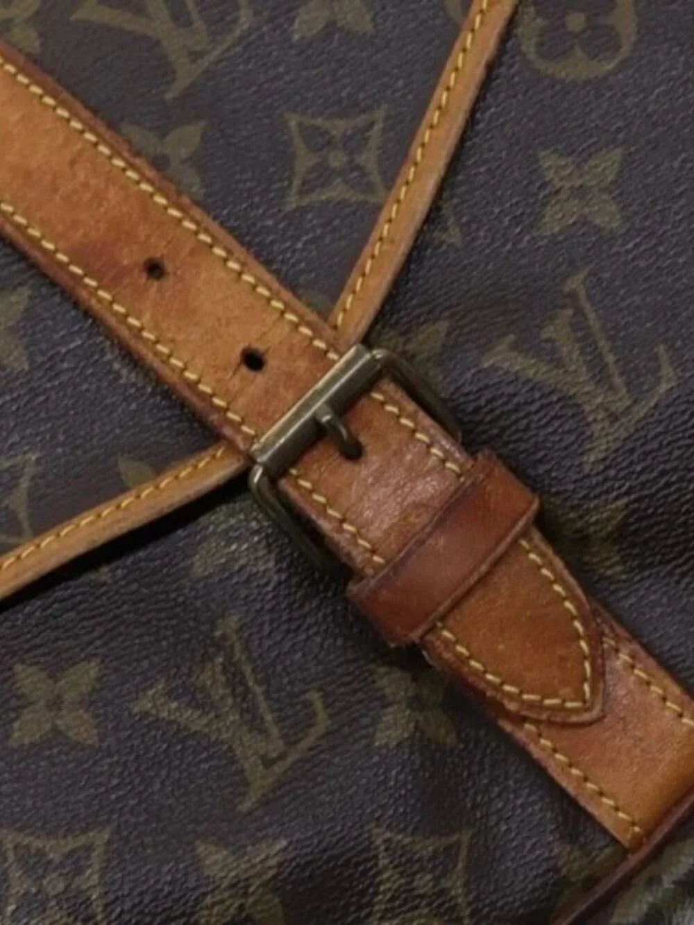 LOUIS VUITTON Monogram Saumur 35 Shoulder Bag M42254 LV Auth ep8253
